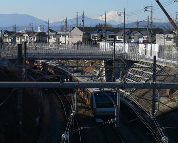 中央線と富士（立川近郊）：撮影；織田哲也.jpg